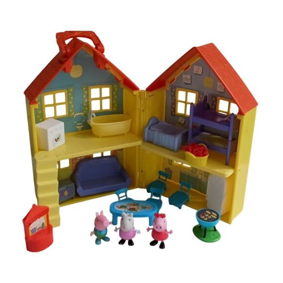 Peppa Pig's House Playset Figures Accessories Fold & Carry - Picture 1 of 11